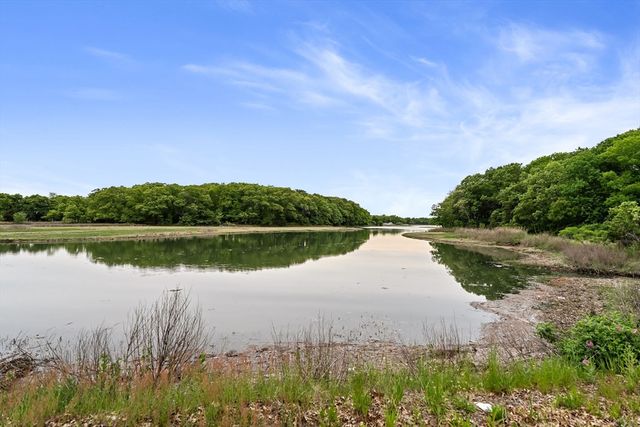 168 Furnace Brook Parkway, Quincy, MA 02169
