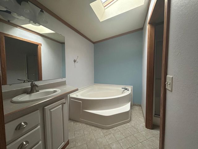 1302 Old North Shore Road, Duluth, MN 55804