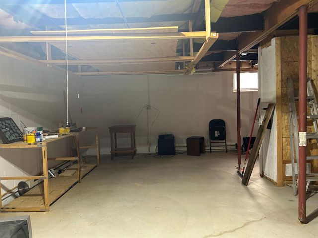 1302 Old North Shore Road, Duluth, MN 55804