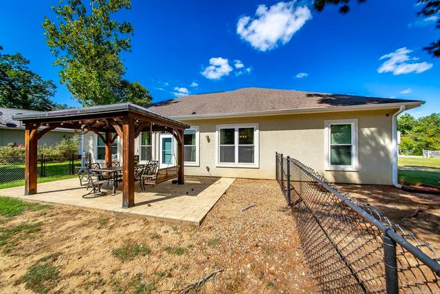 121 Blue Moon Terrace, Hot Springs, AR 71901