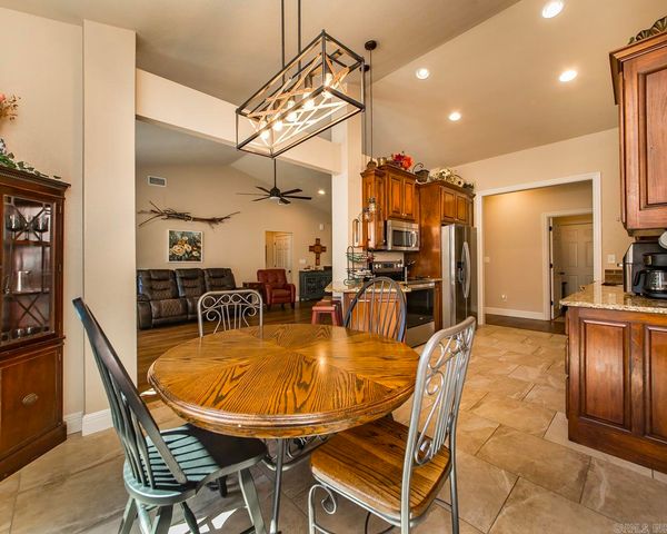 121 Blue Moon Terrace, Hot Springs, AR 71901