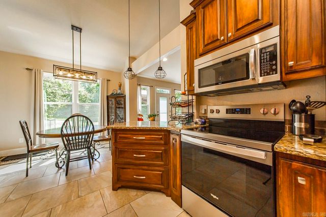 121 Blue Moon Terrace, Hot Springs, AR 71901