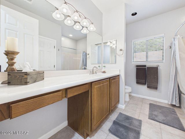 734 W Sand Rake Drive, Oro Valley, AZ 85755