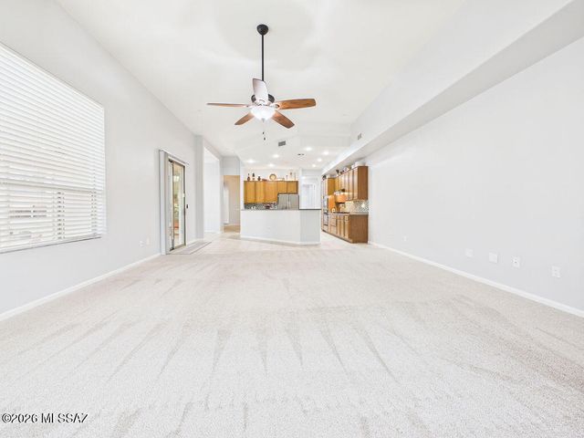 734 W Sand Rake Drive, Oro Valley, AZ 85755
