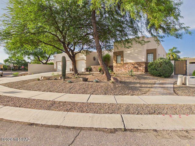 734 W Sand Rake Drive, Oro Valley, AZ 85755