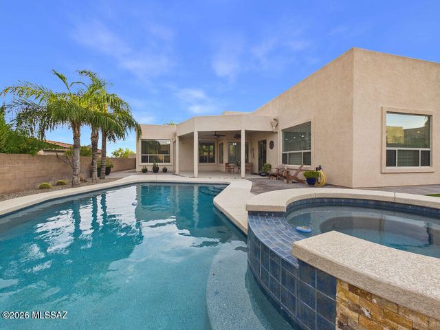 734 W Sand Rake Drive, Oro Valley, AZ 85755