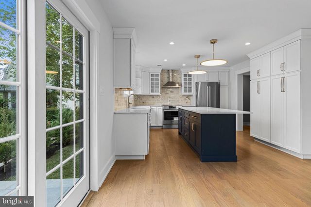 129 ROCKLAND AVE, Narberth, PA 19072