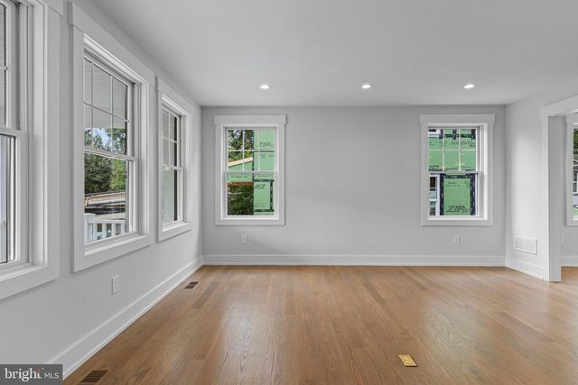 129 ROCKLAND AVE, Narberth, PA 19072