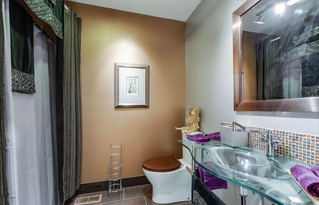 4557 N Ravenwood Drive, Chattanooga, TN 37415