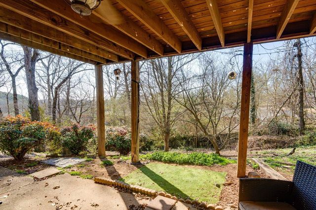 4557 N Ravenwood Drive, Chattanooga, TN 37415