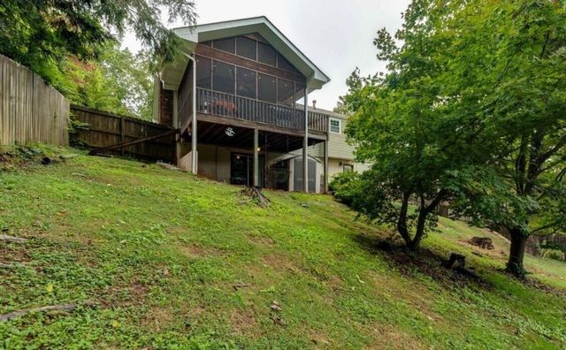 4557 N Ravenwood Drive, Chattanooga, TN 37415