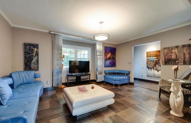 4557 N Ravenwood Drive, Chattanooga, TN 37415