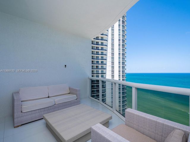 15901 Collins Avenue 2504, Sunny Isles Beach, FL 33160