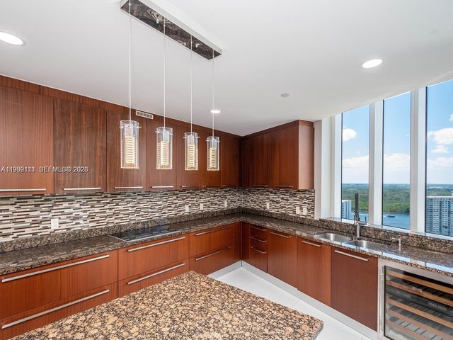 15901 Collins Avenue 2504, Sunny Isles Beach, FL 33160