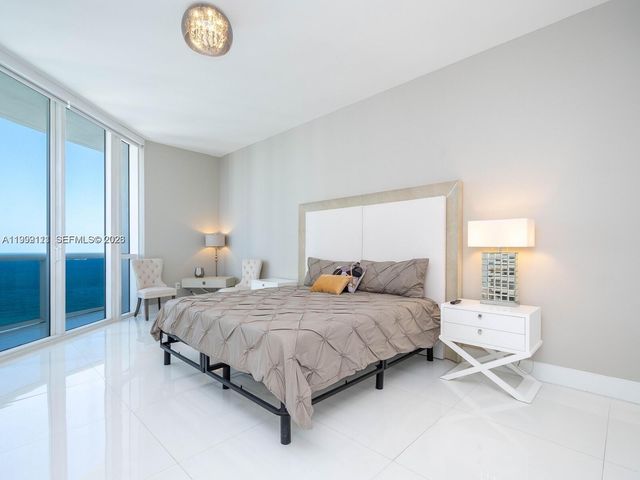 15901 Collins Avenue 2504, Sunny Isles Beach, FL 33160