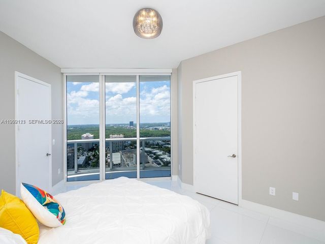 15901 Collins Avenue 2504, Sunny Isles Beach, FL 33160