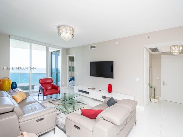 15901 Collins Avenue 2504, Sunny Isles Beach, FL 33160