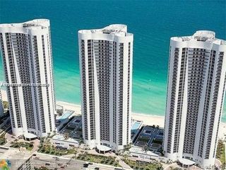 15901 Collins Avenue 2504, Sunny Isles Beach, FL 33160