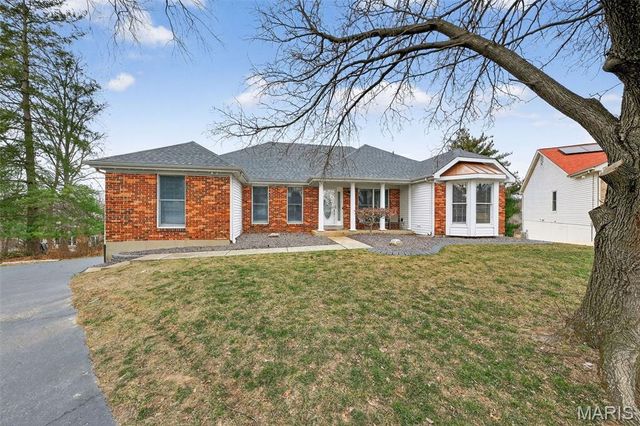 1905 Kings Row Manor, Unincorporated, MO 63146