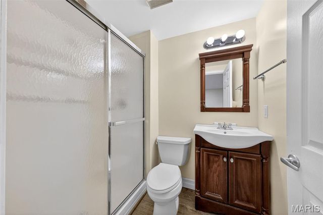 1905 Kings Row Manor, Unincorporated, MO 63146