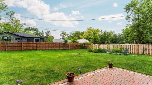 2460 Yost Boulevard, Ann Arbor, MI 48104