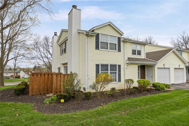 28 Blue Ridge Road, Penfield, NY 14526