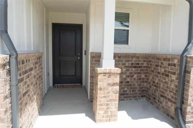 75 Road 51030, Cleveland, TX 77327