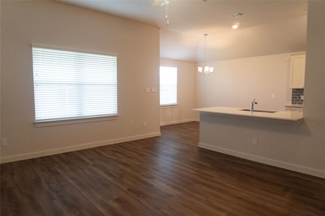 75 Road 51030, Cleveland, TX 77327