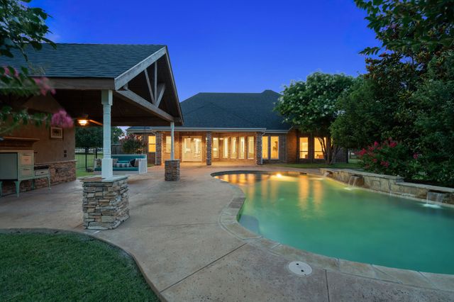 2505 Winthrop Hill Road, Denton, TX 76226