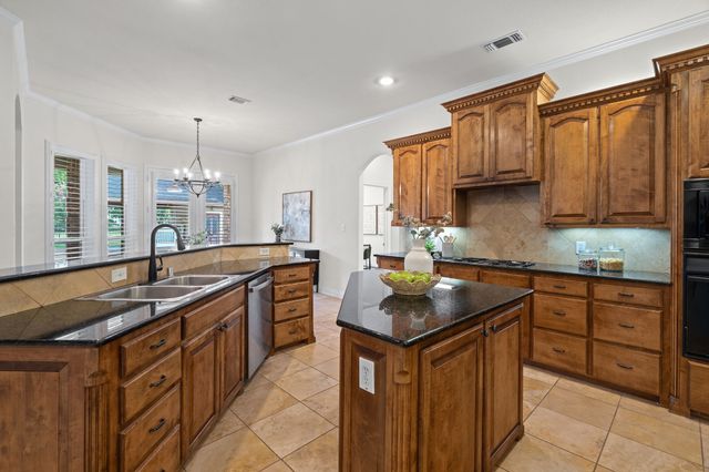 2505 Winthrop Hill Road, Denton, TX 76226