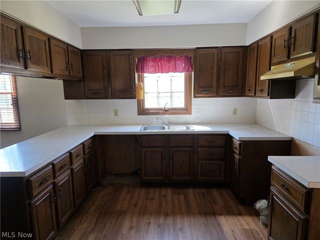 32667 Carriage Lane, Avon Lake, OH 44012