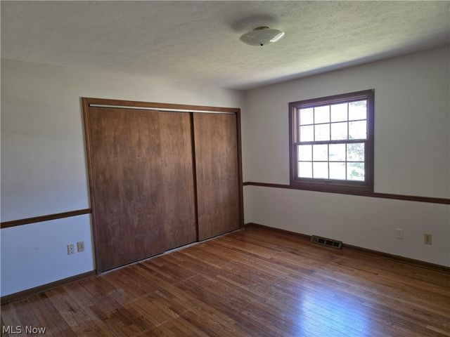 32667 Carriage Lane, Avon Lake, OH 44012