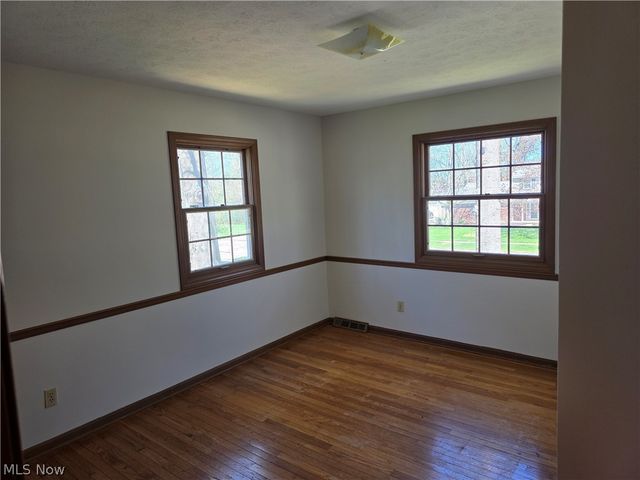 32667 Carriage Lane, Avon Lake, OH 44012