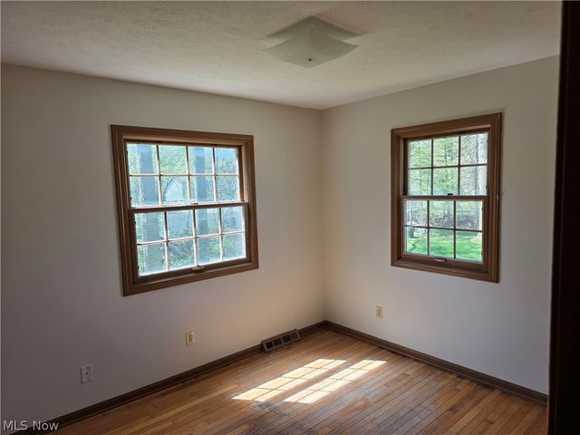 32667 Carriage Lane, Avon Lake, OH 44012