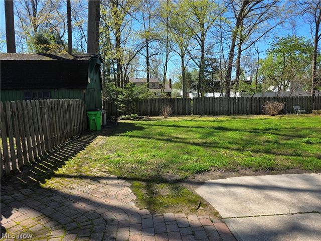 32667 Carriage Lane, Avon Lake, OH 44012
