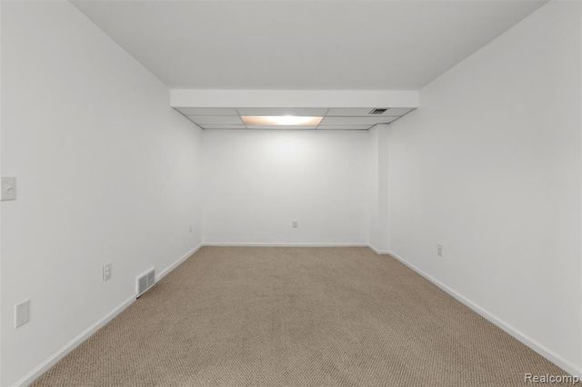 4616 Cass Elizabeth Road, Waterford, MI 48328