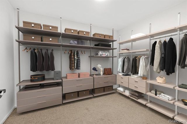 4616 Cass Elizabeth Road, Waterford, MI 48328