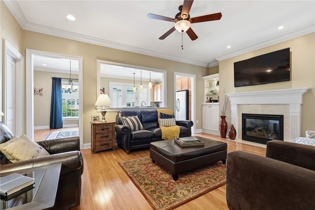 208 Linehan Pl, Cranberry Twp, PA 16066