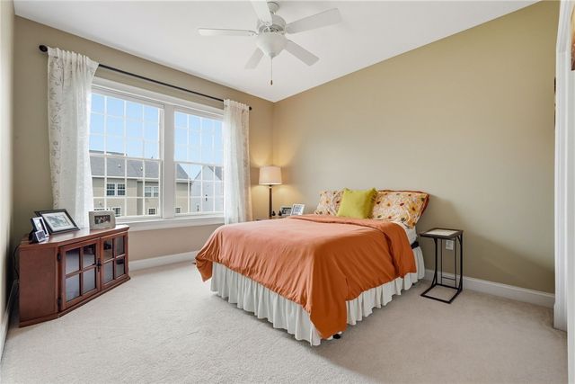 208 Linehan Pl, Cranberry Twp, PA 16066