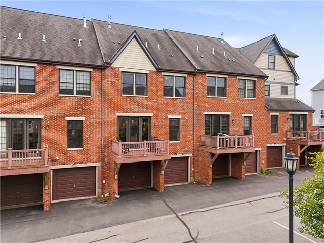 208 Linehan Pl, Cranberry Twp, PA 16066