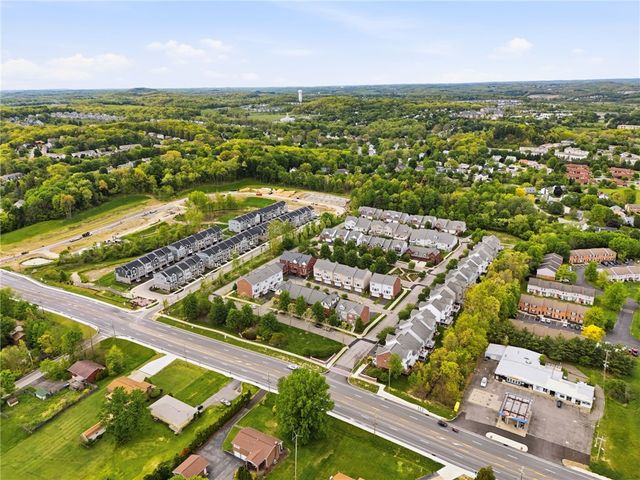 208 Linehan Pl, Cranberry Twp, PA 16066