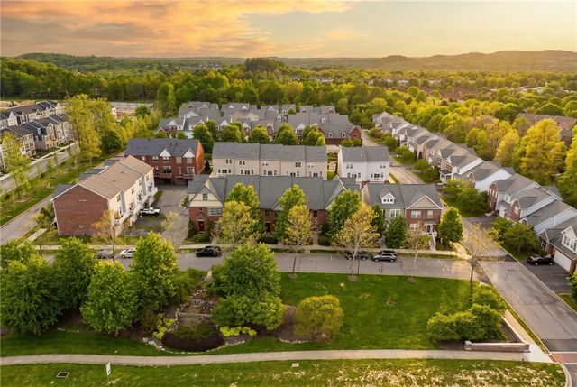 208 Linehan Pl, Cranberry Twp, PA 16066