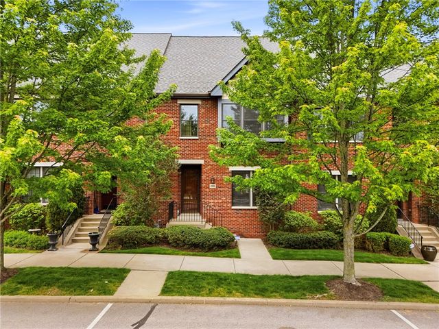 208 Linehan Pl, Cranberry Twp, PA 16066
