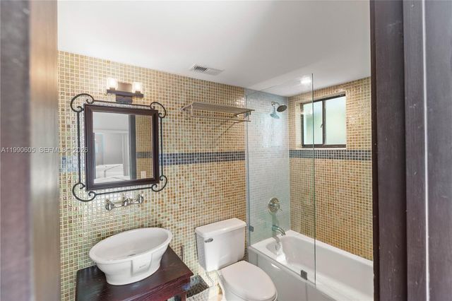 3520 Rockerman Rd, Miami, FL 33133