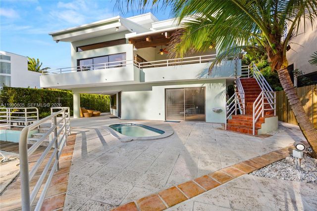 3520 Rockerman Rd, Miami, FL 33133