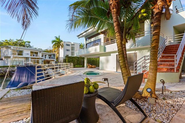 3520 Rockerman Rd, Miami, FL 33133