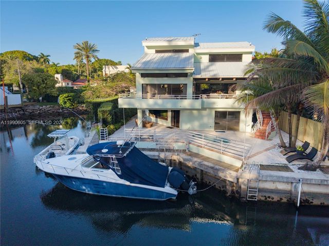 3520 Rockerman Rd, Miami, FL 33133