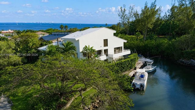 3520 Rockerman Rd, Miami, FL 33133