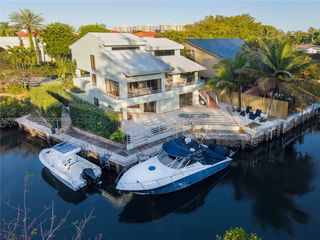 3520 Rockerman Rd, Miami, FL 33133