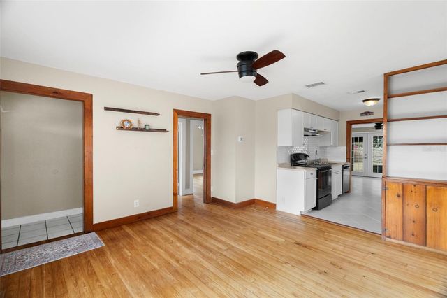 4021 10TH AVENUE N, St Petersburg, FL 33713